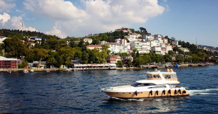 The Top 5 Luxury Hotels In Phuket, Thailand For A Perfect Stay